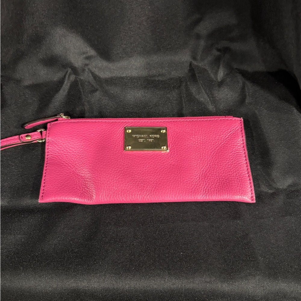 Michael Kors Fuchsia Leather Wristlet
